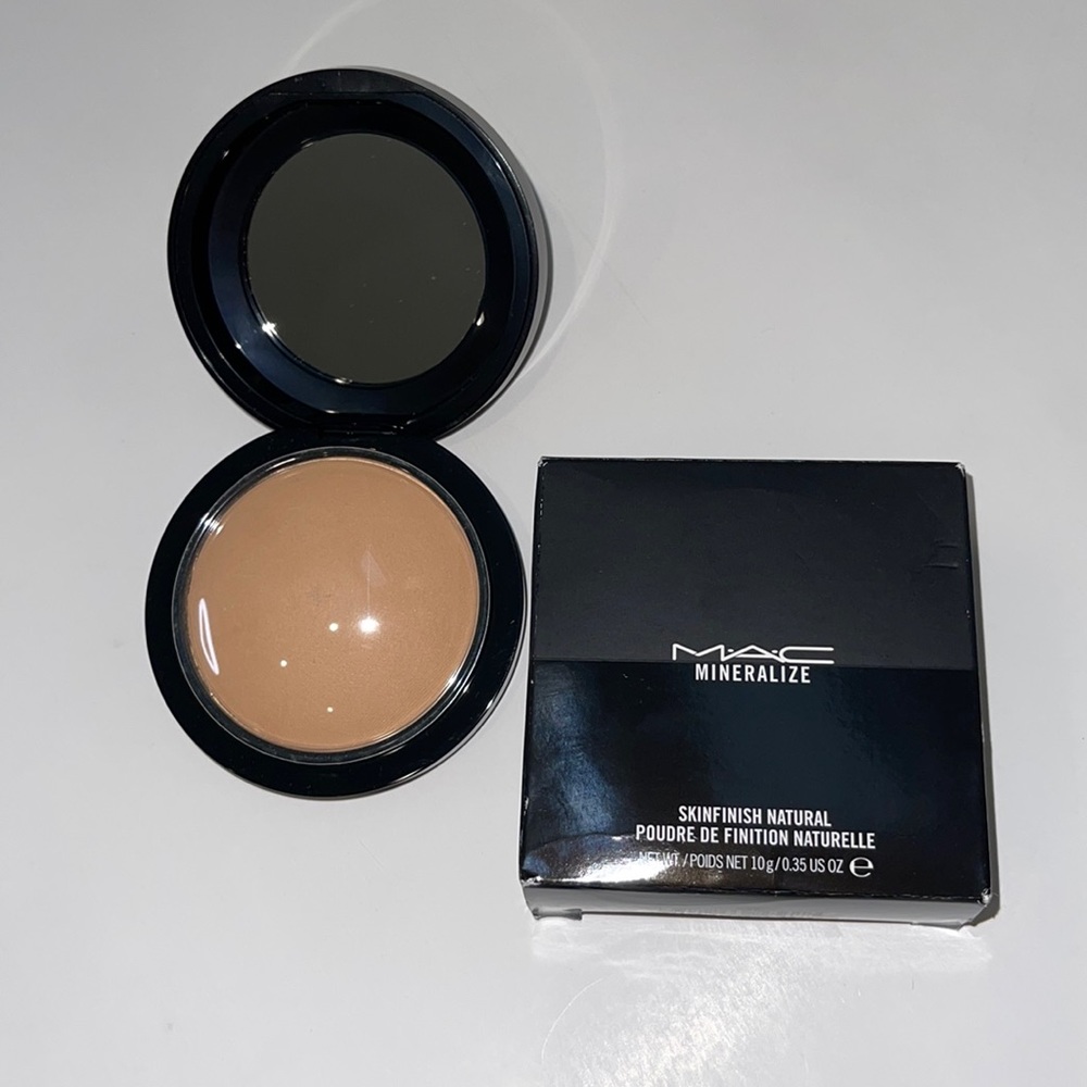 MAC Cosmetics Mineralize Skin Finish Natural Powder- Medium Golden